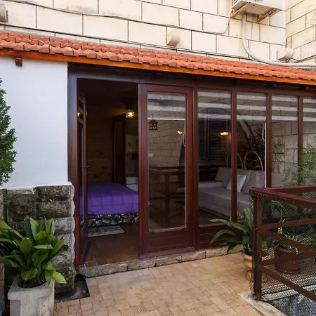 Big Terrace - Studio With Terrace And City View - First Floor دوبروفينك
